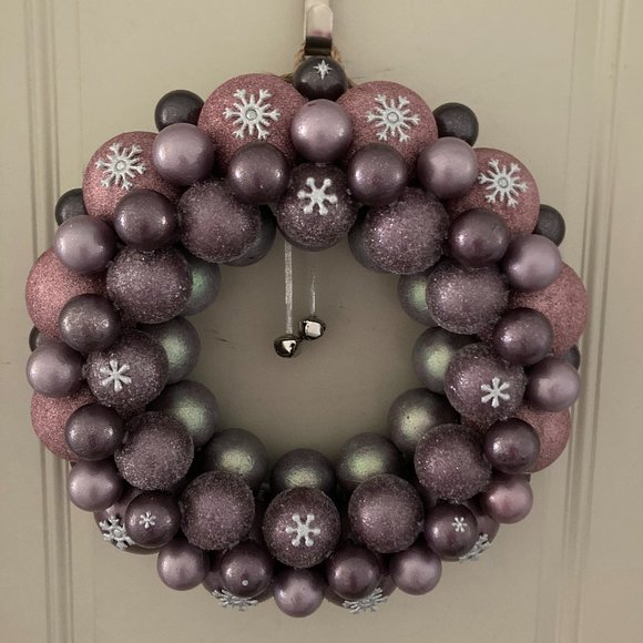 NEW! Hand Crafted Bling Snowflake Wreath 22''